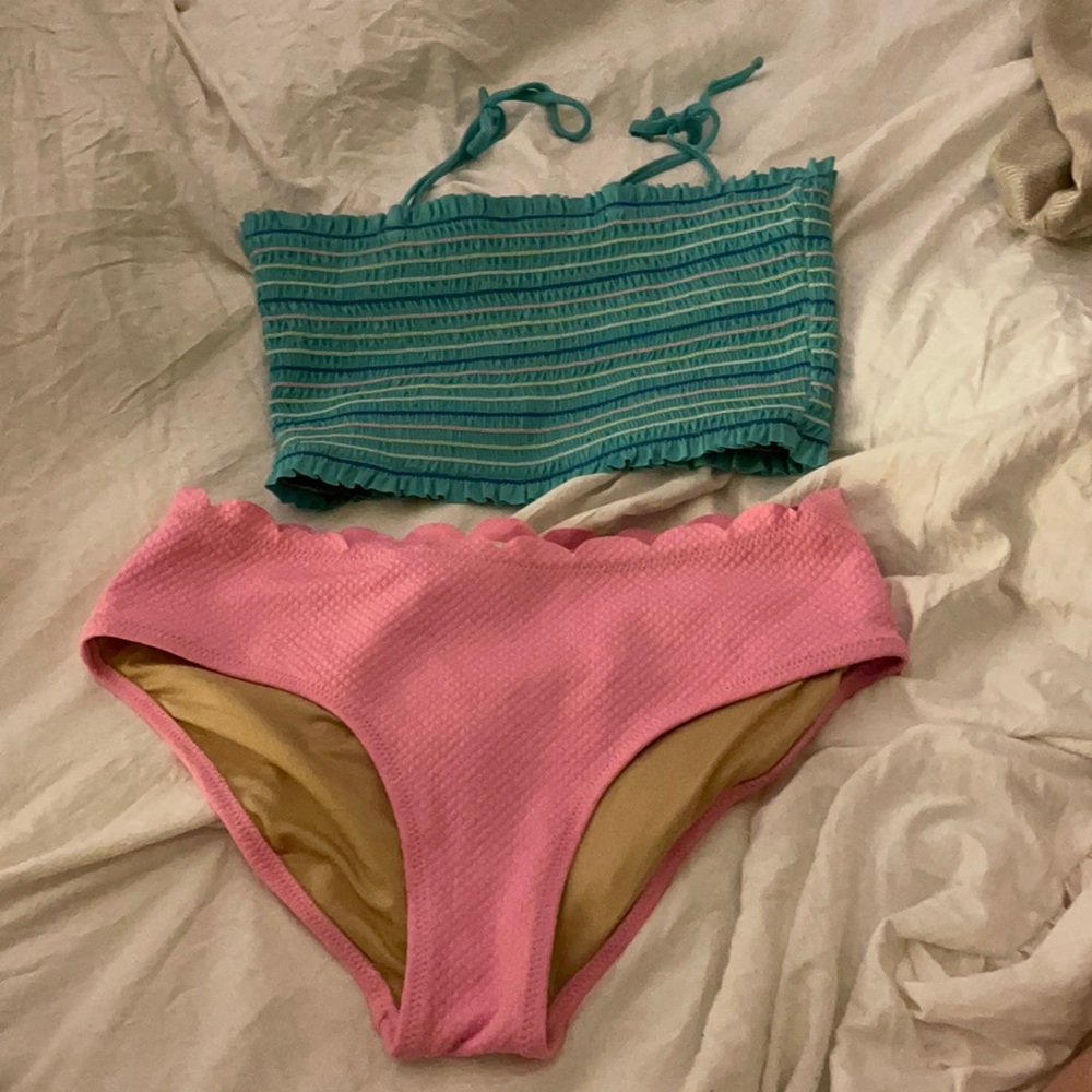 Bikini!! Comment if interested or have questions